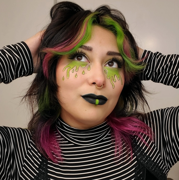 Meet your Posher, Ciara - Picture 4 of 4